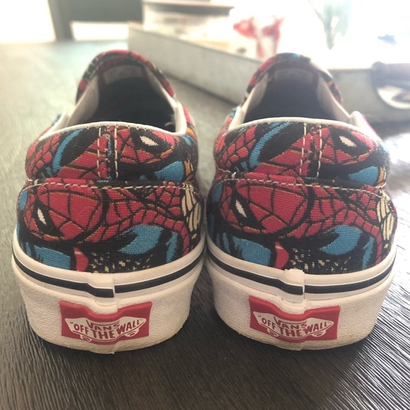 Spider-Man Vans - Picture 2 of 3